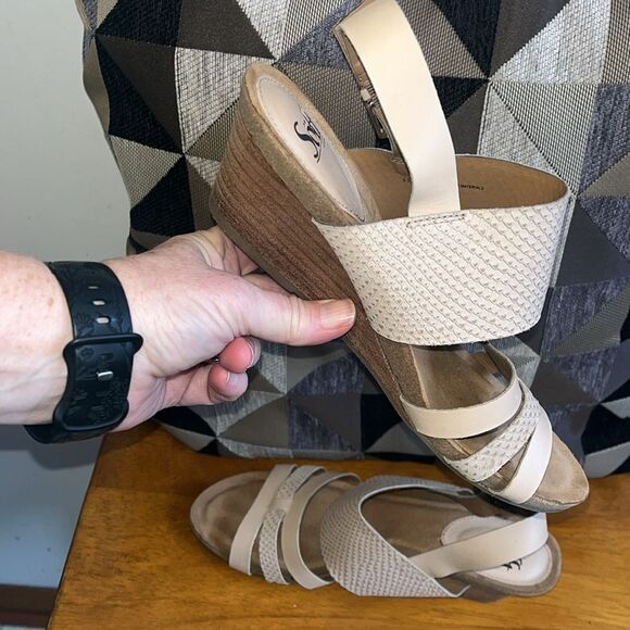 WOMEN’S SOFFT HEELED LEATHER VELORA SNAKESKIN-LOOK STRAPPY SANDALS SIZE 9.5 - Picture 7 of 9